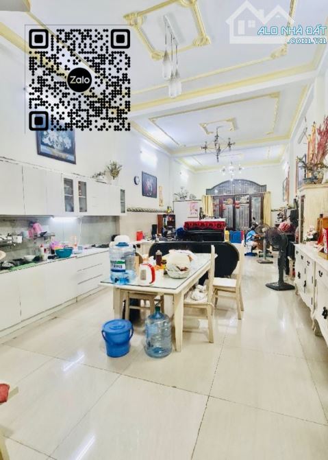 Mặt tiền khu Tên Lửa - 4 tầng - 100m2 (5m x 20m) 5PN - Đường 8m - 2