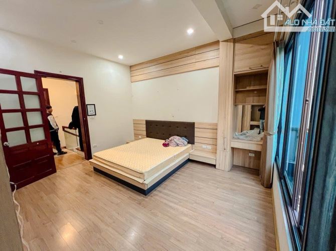 HÓT HÒN HỌT! Bán nhà phố LÊ TRỌNG TẤN - 54m2 - 4 Tầng, MT 5m, Chỉ 12,3 Tỷ! - 2