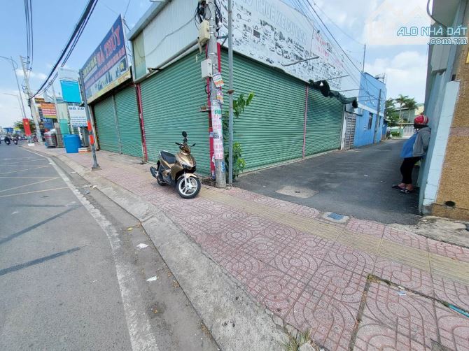 Mặt Tiền TÔ KÝ  - DT: 215m2 - Ngay NGUYỄN ẢNH THỦ - Giáp Quận 12 - Nhỉnh 10 Tỷ. - 3