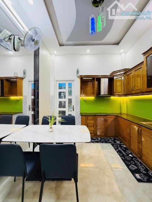 Hạ 300tr còn 4.7 tỷ🌹28M2 - 2 TẦNG - TẶNG TOÀN BỘ NỘI THẤT - HẺM XE HƠI - AN NINH  - Bùi Đ - 3