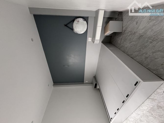 Ngã 5 Hoàng Ngân, lô góc, KD/VP, oto tránh, DT 80m*3T, 4.35 tỷ - 3