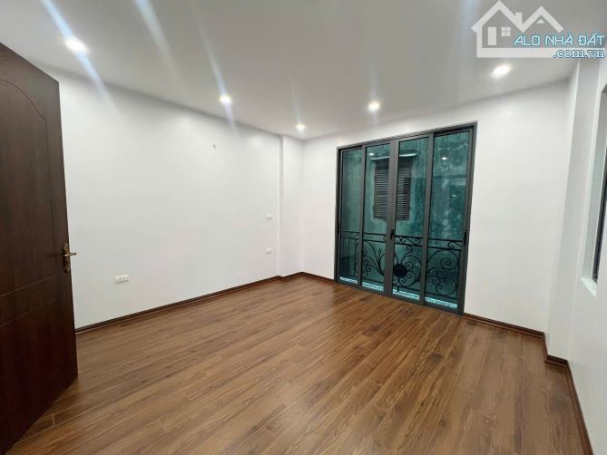 🏡 Cần bán nhà Ngọc Lâm, Long Biên, 37m2 x 4 tầng, Gần hồ, gần trường, 6 tỷ 7 - 3