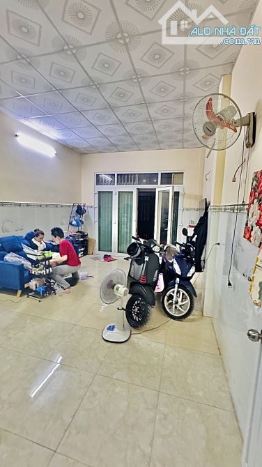✨ HÀNG HIẾM, NHÀ C4 64M2 (Ngang 4M x Dài 16M) Sổ A4 Đẹp, HẺM 4M THÔNG, sát Mặt Tiền - 5 TỶ - 3