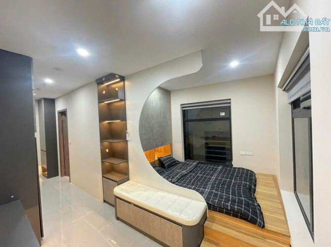 Bán tòa căn hộ dịch vụ đẳng cấp phố Đại Đồng, GARA, lô góc, 160m2 x 6 tầng, 52 tỷ - 3