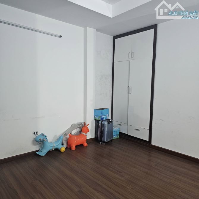Bán Nhà Xuân Đỉnh thông Phạm Văn Đồng, Nguyễn Xuân Khoát. 42m2. Giá: 8,9 Tỷ - 4