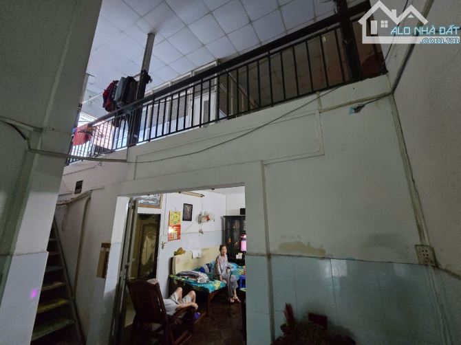 BÁN NHÀ Chính chủ 32 tỉ . GỘP 2 SỔ LIỀN NHAU TRƯƠNG ĐĂNG QUẾ P3 GÒ VẤP THÔNG RA PHẠM VĂN Đ - 4