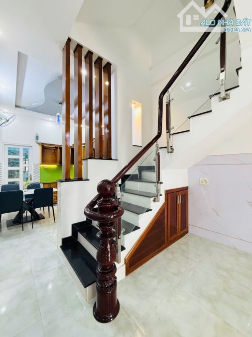 Hạ 300tr còn 4.7 tỷ🌹28M2 - 2 TẦNG - TẶNG TOÀN BỘ NỘI THẤT - HẺM XE HƠI - AN NINH  - Bùi Đ - 4