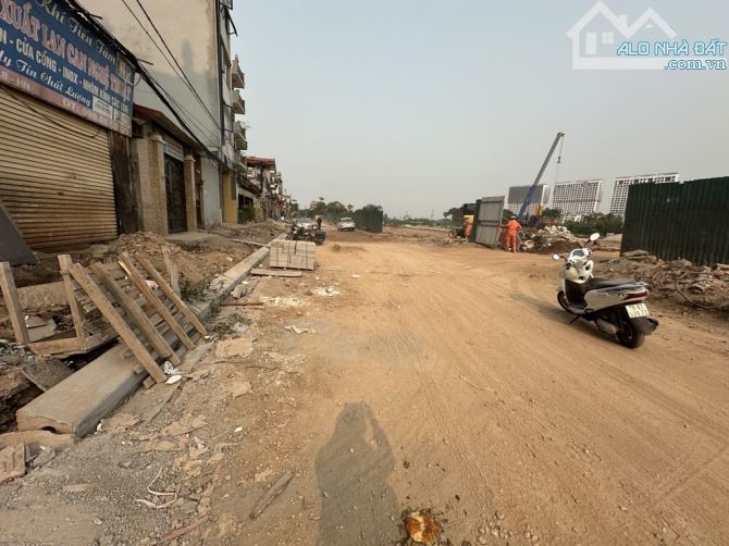 +B.án n.hà-GIA QUẤT-HƠN 6TỶ-38M2-5T-4N ĐỦ CN-THƯỢNG THANH-HIẾM -  NHÀ ĐẸP TK HIỆN ĐẠI-NT C - 4