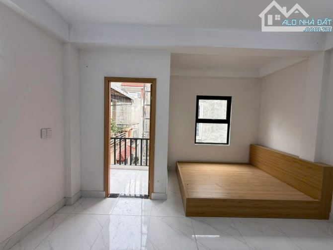 BÁN TÒA NHÀ DỊCH VỤ PHÚC DIỄN, BẮC TỪ LIÊM - DÒNG TIỀN ỔN ĐỊNH 600 TRIỆU/NĂM - S=60M2 - GI - 4