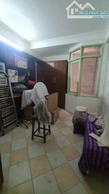 8.2 tỷ nhà 5 tầng Phố Tam Trinh 45m2, 5 tầng, mặt tiền 4m, ô tô tránh 5m - 4