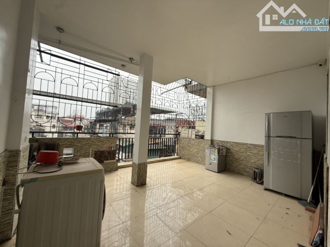 CẢ PHỐ DUY NHẤT 1 CĂN - CỰC HIẾM ! BÁN NHÀ NGUYỄN CÔNG HOAN 42M2 - 5 TẦNG - MẶT TIỀN 5.2M - 4