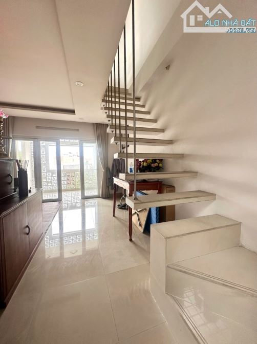 NHÀ 4 TẦNG ĐẸP GẦN CÁC TRƯỜNG ĐH LỚN LƯỠNG NHỮ HỘC DT 75M2 NGANG 5M CHỈ 9.6 TỶ - 5
