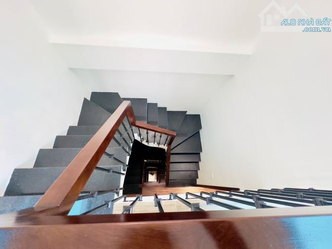 🏡 Siêu phẩm Ngọc Thụy, Long Biên, 47m2 x 4 tầng, full nội thất, dân trí cao, chỉ 7 tỷ 9 - 5