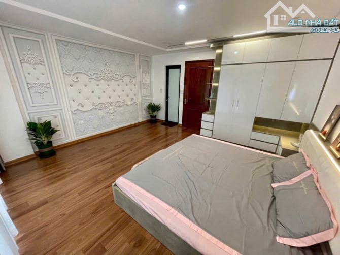 SIÊU PHẨM NGỌC LÂM - LONG BIÊN- 45M² - 7 TẦNG THANG MÁY FULL NỘI THẤT - 5