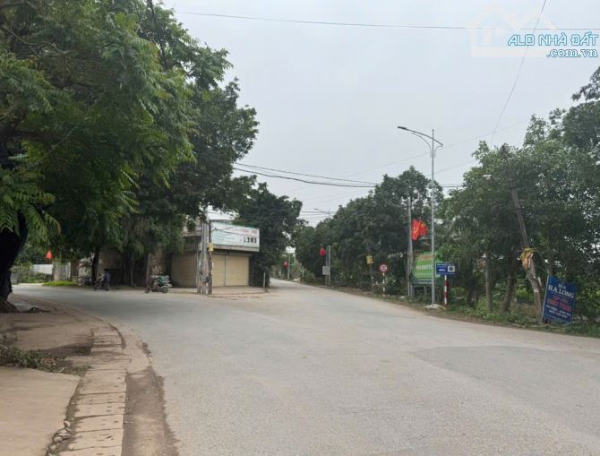 BÁN ĐẤT ĐÔNG TẢO-KHOÁI CHÂU-HƯNG YÊN- Ô TÔ VÀO ĐẤT- MẶT TIỀN RỘNG- 58m2-1,95 tỷ - 5