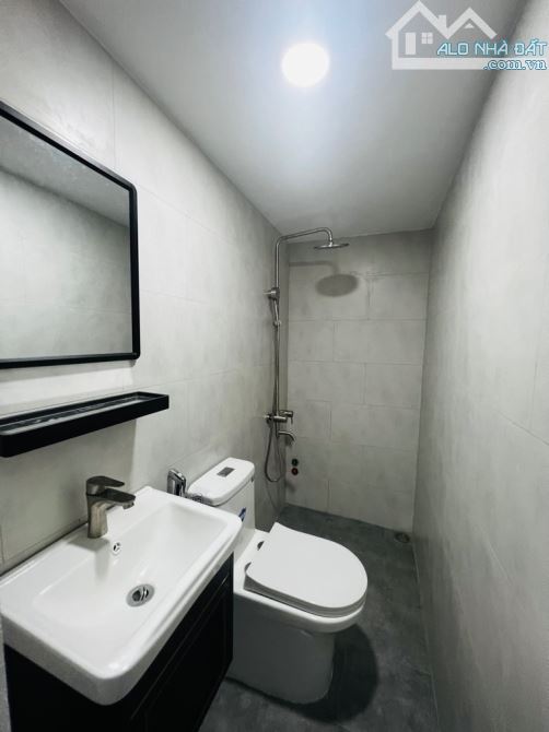 BĐS DÒNG TIỀN NHỈNH 11T TỶ HĐT 43TR/thang _ 79M2 5 TẦNG CÓ THANH MÁY - 5