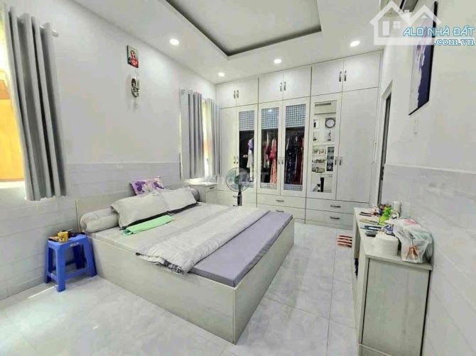 BÁN NHÀ SÁT MTKD ĐANG CHO THUÊ ĐƯỜNG LÝ CHÍNH THẮNG, QUẬN 3. GIÁ 3,78TỶ/ 5,5x14M (77M2) - 6