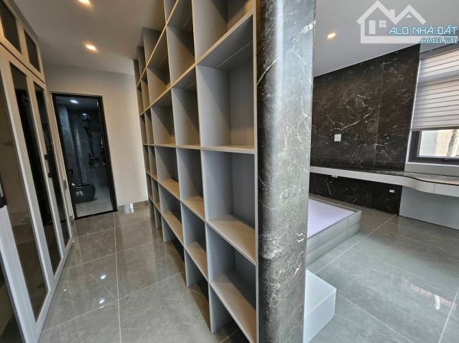 Hiếm. Bán nhà Vip Ngọc Lâm Long Biên 39m2 6 tầng mặt tiền 5m chỉ 14 tỷ lô góc, gần phố - 7