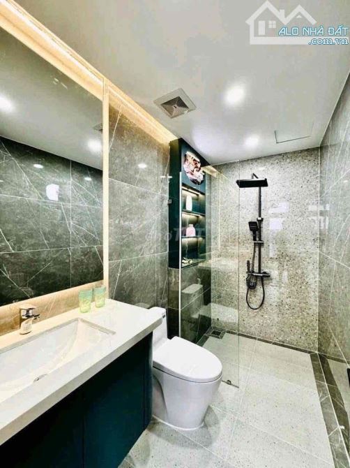 BÁN NHÀ SÁT MTKD ĐANG CHO THUÊ ĐƯỜNG LÝ CHÍNH THẮNG, QUẬN 3. GIÁ 3,78TỶ/ 5,5x14M (77M2) - 7
