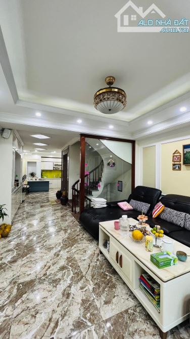 SIÊU PHẨM NHÀ PHỐ TRUNG KÍNH-KHU VỰC ĐẲNG CẤP-KINH DOANH-GIÁ ĐẦU TƯ TỐT-GIÁ 24.5 TỶ - 8