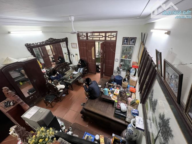 Bán nhà phố Trần Hữu Tước,gần Hồ Đắc Di,Nam Đồng, Nguyễn Lương Bằng, Đống Đa. Giá: 25 Tỷ - 4
