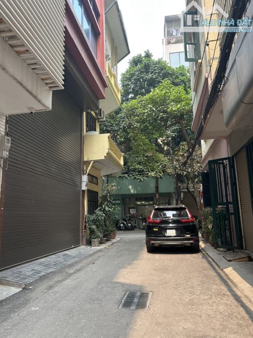 Bán nhà ngõ 95 Chùa Bộc khu phân lô hiếm 85m2 x MT 4.8 m nhà 2 mặt thoáng 15m ra phố