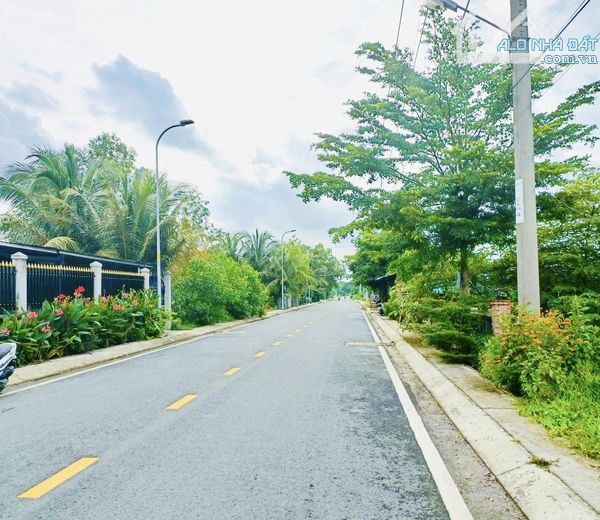 Cần bán đất 15.731m2 có thổ cư, Mặt tiền đường nhựa Đại Lộ Ven Sông SG, xã Trung An Củ Chi