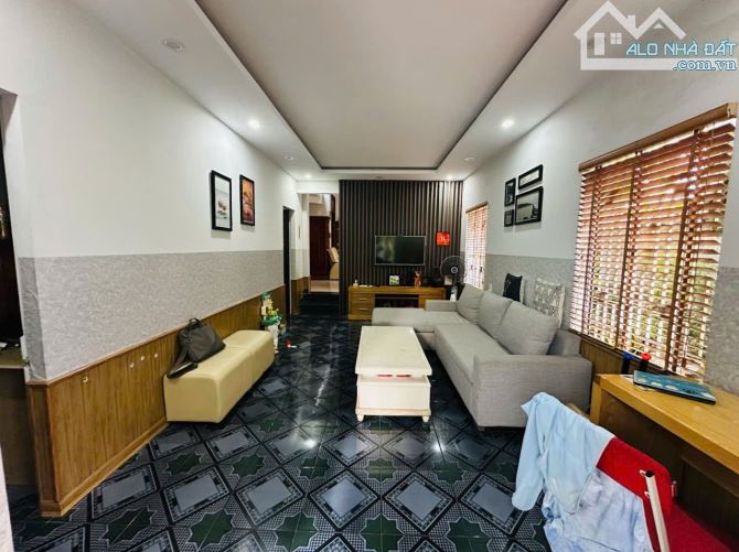 RẺ HIẾM-NGAY ĐIỆN BIÊN PHỦ DT KHỦNG 270M2- MẶT TIỀN BAÙ TRẢNG 1-NGANG 6,7M-NỞ HẬU-HƠN 9 TỶ