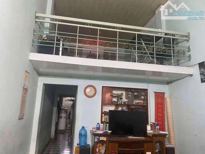 Mặt tiền Trịnh Hoài Đức giá 4,92 tỷ vị trí đẹp sát công viên