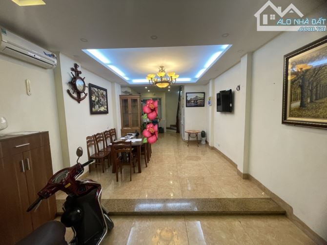 Bán Nhà Ngọc Thụy, Long Biên. 52m2 - 4 tầng - Giá 10.x tỷ