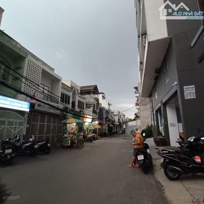 🏠 Bán nhà Huỳnh Tấn Phát, Tân Thuận Tây, Q.7, 67m², 4m, 6.5 tỷ 🏠