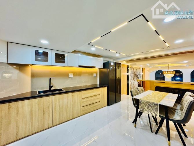 🔥PHẢI NHANH MỚI KỊP - 40m2 QUẬN 1 - CHỈ 5.65 TỶ TL🔥