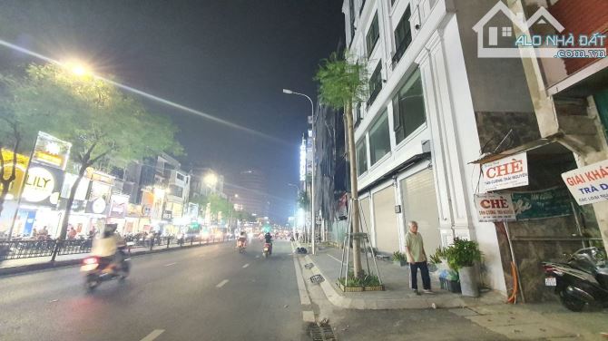 BÁN GẤP NHÀ MẶT PHỐ THÁI HÀ, 7 TẦNG THANG MÁY_DT 70M2, 7 TẦNG, MT 6.5M, 40TỶ