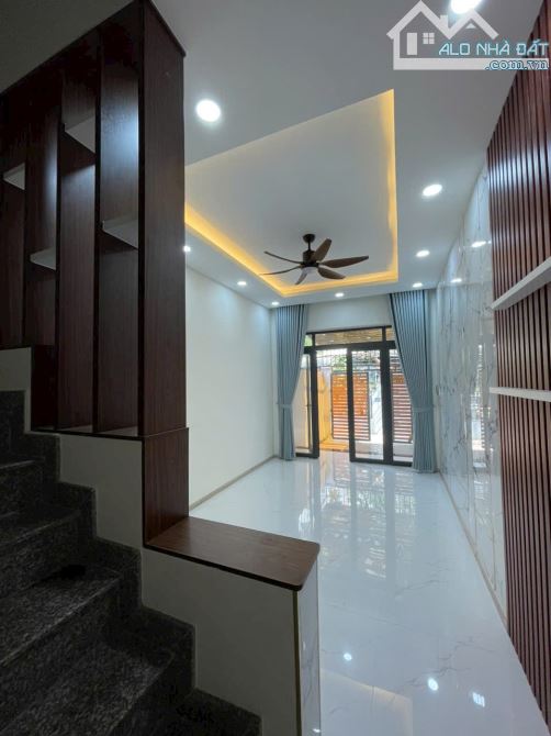 BÁN NHÀ 3 TẦNG 78M2 – HẺM Ô TÔ SÁT NGUYỄN DUY TRINH, Q2 – CHỈ NHỈNH 6 TỶ!
