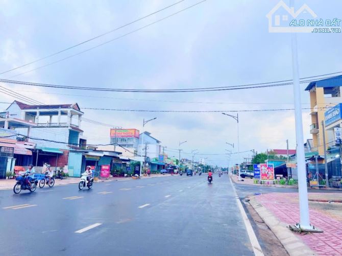 Cần bán 8 x 29 nhà đất mặt tiền Nguyễn Chí Thanh, Long Thành Bắc, Hoà Thành Tây Ninh