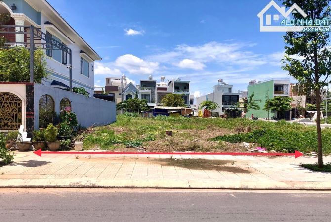 BÁN GẤP LÔ ĐẤT MT VÕ THỊ SÁU- GẦN LÀNG ĐẠI HỌC- 500M2-1TY78- SHR