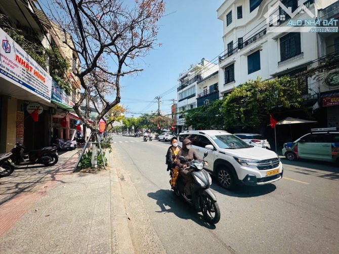 CC BÁN ĐẤT TẶNG NHÀ MẶT TIỀN LÊ ĐÌNH DƯƠNG ĐANG CHO THUÊ 17TR/THÁNG CHỈ NHỈNH 12 TỶ