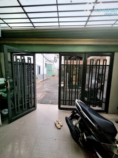 CỐNG LỞ P15 TÂN BÌNH - 52M2 - NGANG 5.1 - 5 TẦNG BTCT HOÀN CÔNG ĐỦ - SỔ A4 - HẺM XE HƠI 4M