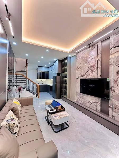 HƠN 5 TỶ CÓ NHÀ ĐẸP VỀ Ở LUÔN NGAY LÊ TRỌNG TẤN TT QUẬN THANH XUÂN