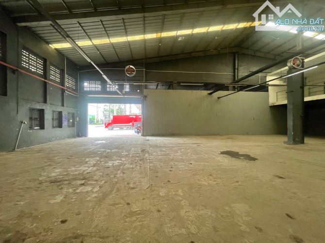 Cho thuê kho 1000m2 đến 4000m2 đường Phạm Văn Đồng, Linh Tây, Thủ Đức có pccc