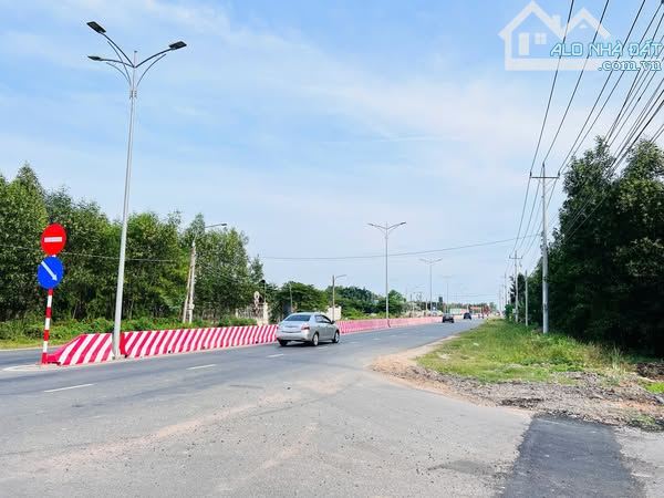 Đất THị trấn Phước Hải 640m Ngang 10x60 Hướng Đông Nam Đường Nhựa Sẵn THổ Cư Giá 2 tỷ xx