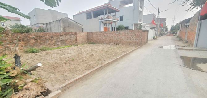 BÁN 60M2 ĐẤT - MẶT TIỀN 5M THÔNG Ô TÔ 7 CHỖ VÀO ĐẤT GẦN GA BẮC HỒNG