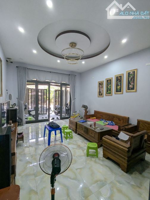 BÁN NHÀ NHƠN HOÀ 9 SAU BẾN XE ĐÀ NẴNG NHÀ  ĐẸP 3 TẦNG GIÁ CHỈ NHỈNH 4 TỶ
