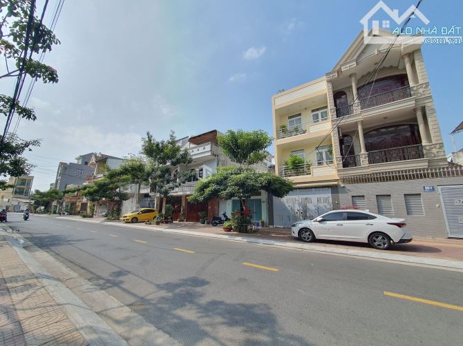 BÁN NHÀ TÍNH ĐẤT MẶT TIỀN CAO XUÂN DỤC TRUNG TÂM P.7 VŨNG TÀU. 101m2 VUÔNG ĐẸP _GIÁ 12 TỶ