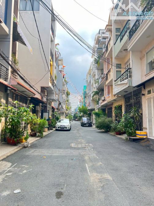 Chỉ 6.5 tỷ thui có ngay nhà phố 5 tầng HXH Phan Văn Trị P11, DTSD 190m2