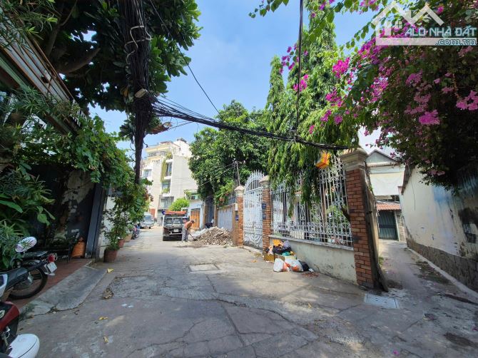 Bán 230m2 khu Nguyễn Hữu Cảnh, P22, Bình Thạnh đối diện Saigon Pear, Suwah, chỉ 153tr/m2