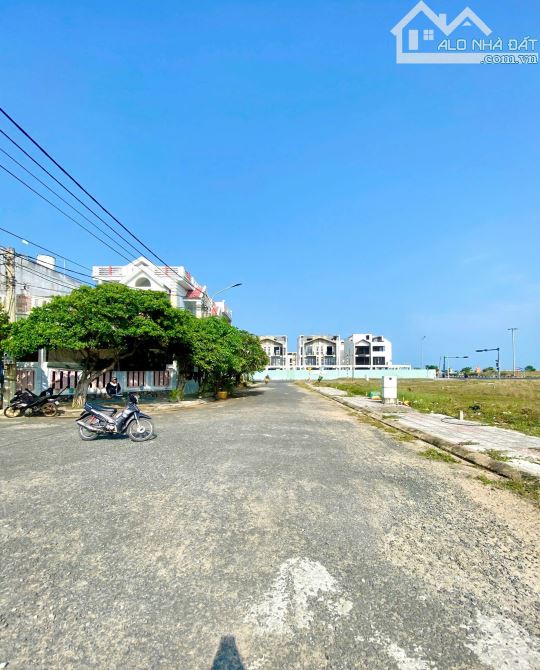 Chốt nhanh lô góc biển Đông Tác giá CHỈ 3,6 TỶ