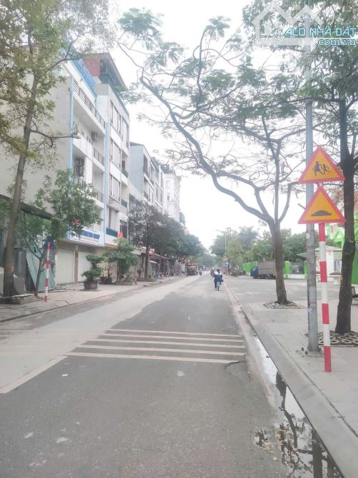 HIẾM! BÁN ĐẤT TĐC THƯỢNG THANH – LONG BIÊN, 50M2, ĐƯỜNG 12M, 2 VỈA HÈ. GIÁ 190TR/M2