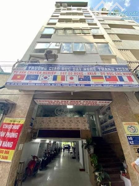 BÁN GẤP TÒA NHÀ NHÀ VP 190M2 - 10 TẦNG, THANG MÁY. GARA Ô TÔ, ĐƯỜNG NGUYỄN XIỂN.