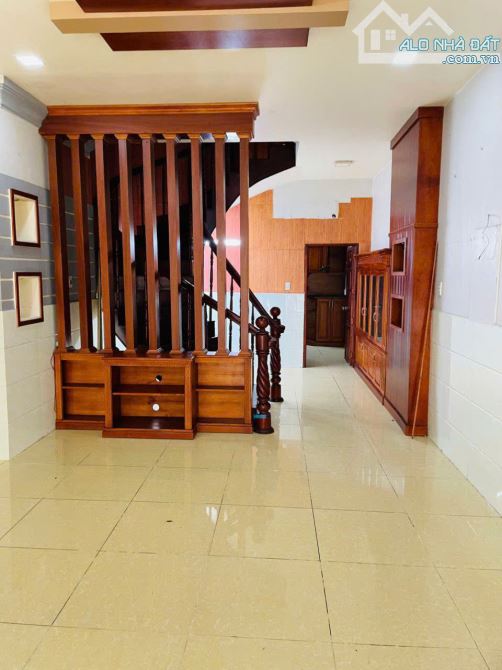 CHÁY HẾT NẤC ! NHÀ BÁN ĐƯỜNG SỐ 28 P10 Q6 (4X18) HDT 18 TRIỆU/ THÁNG. GIÁ BÁN CHỈ 11,8 TỶ
